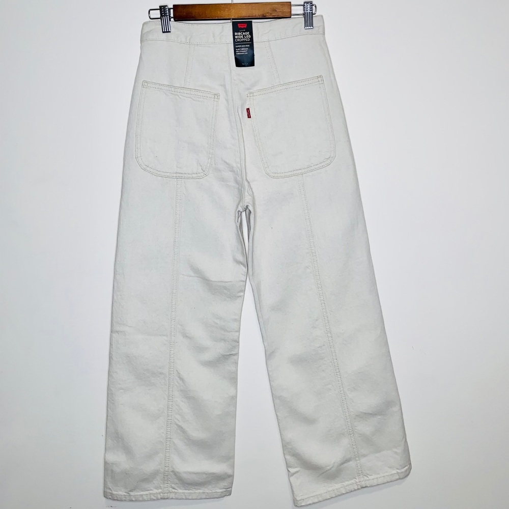 Levi's® X Wellthread Ribcage Wide Leg Cropped Jean